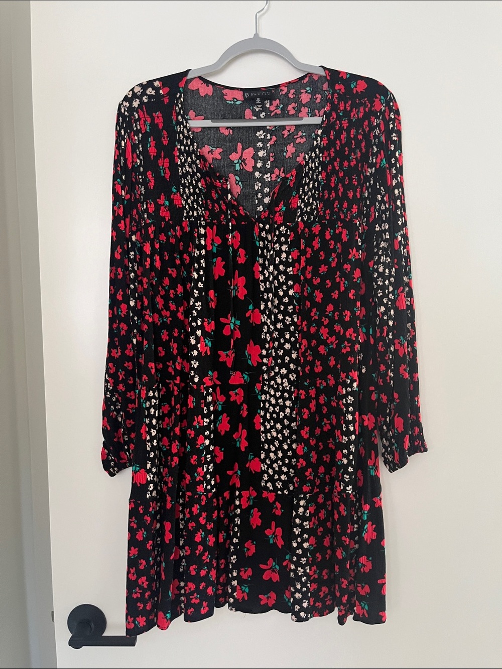 bobeau Black Floral Patchwork Long Sleeve Tunic Dress - Red & Cream